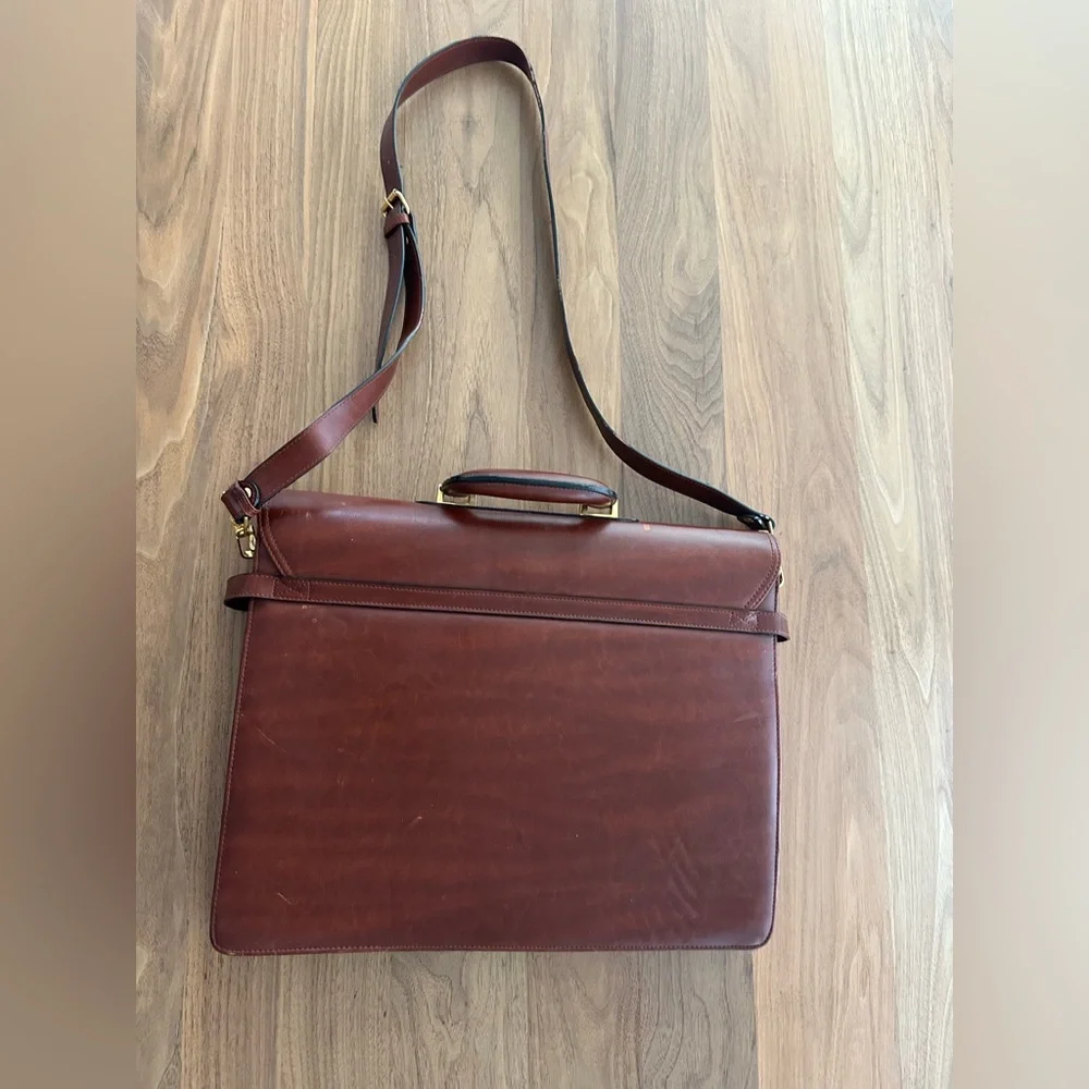 Jade Duck / J&D Collection Leather Shoulder Bag